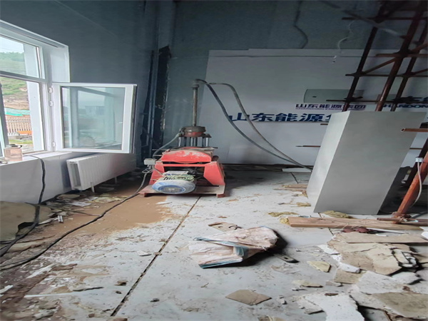 顺河回族地基基础下沉墙体裂缝加固注浆顶升施工